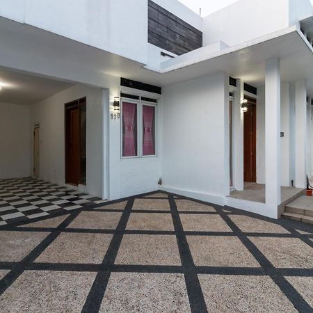 Spacious, White-Villa Belgareti @Kiara Condong Bandung Esterno foto